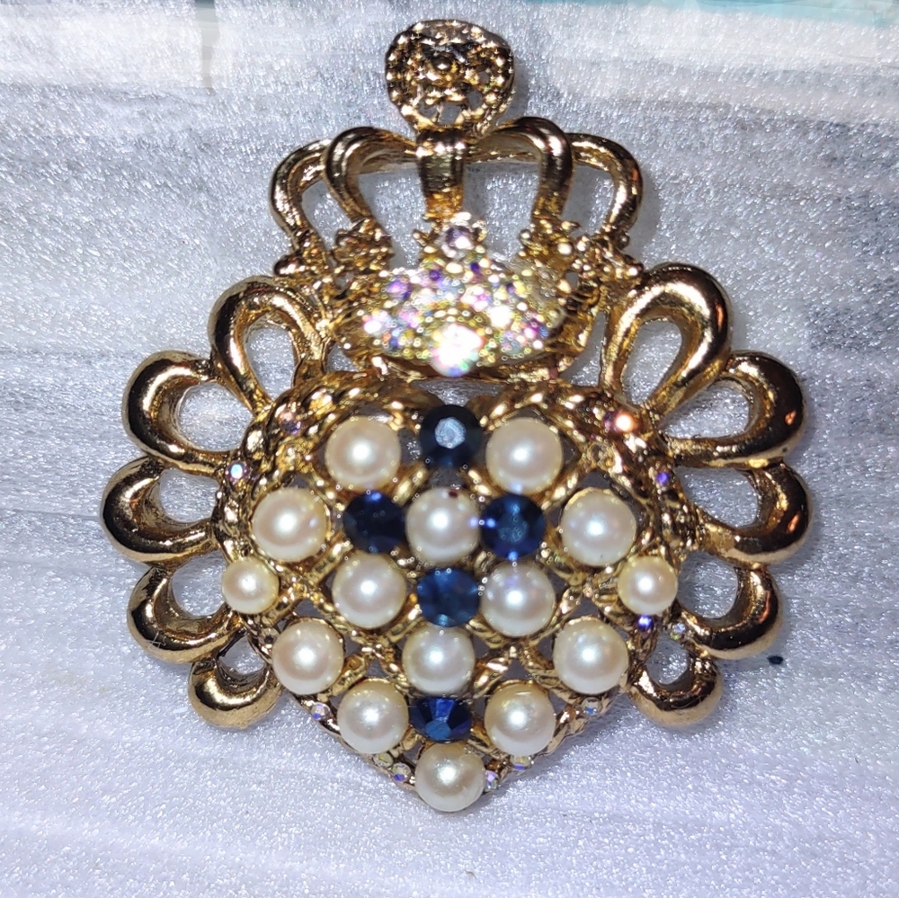 Upcycled Royal Heart & Crown Pearl Vintage Brooch